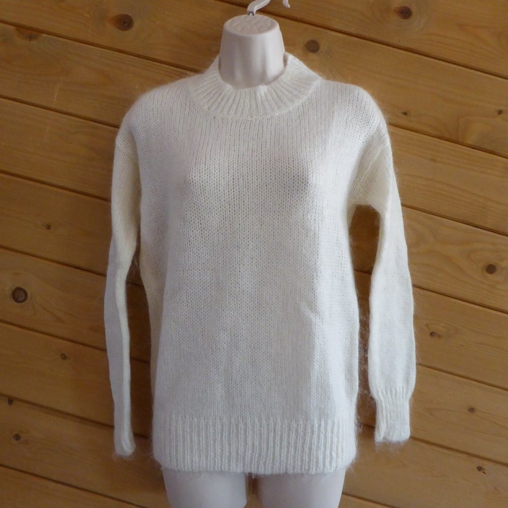 Bar III Off White Cream Long Sleeve Basic Mohair Fluffy Mock Sweater Top